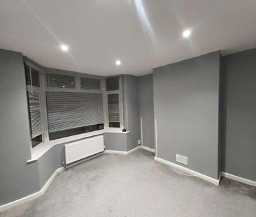 Barton Avenue, Paignton, Torbay, TQ3 - Photo 2