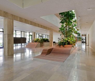 Apartment ( Complex De Cube ) near AHK - Photo 2