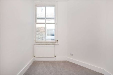 A lovely and bright two bedroom flat in the heart of Wandsworth. - Photo 4