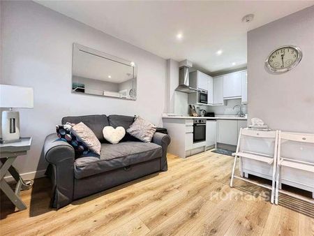 Trident House, Victoria Road, Farnborough, GU14 - Photo 4