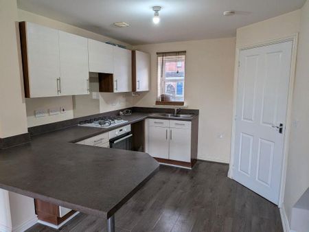 2 bedroom end of terrace house to rent - Photo 5