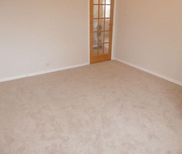 2 bedroom property to rent - Photo 3