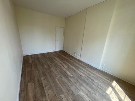 Location Appartement 2 pièces 33m² COULOMMIERS 77120 - Photo 4