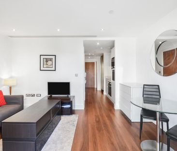 Studio to rent - Photo 2