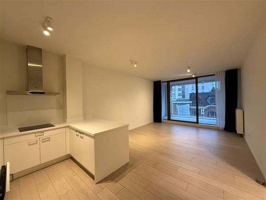 Appartement te huur - Photo 1