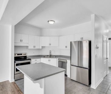 For Lease - 9 Isabella Drive, Orillia, Ontario - Photo 3