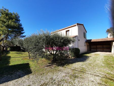 A LOUER - MAISON CARPENTRAS - 6 pièces 133.82m² - Photo 2