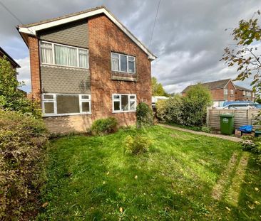 2 bedroom ground floor maisonette to rent - Photo 3