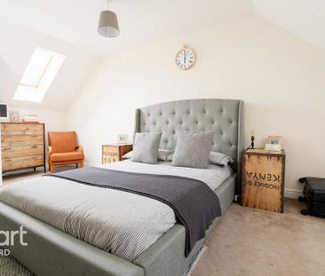 4 bedroom end of terrace house to rent - Photo 3