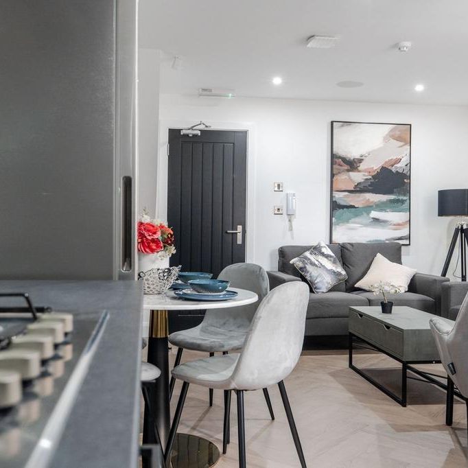 6 bedroom house to rent - Photo 1