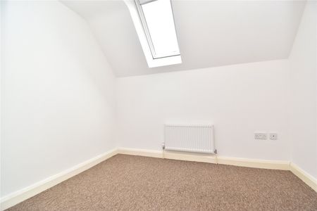 Cauldwell Hall Road, Ipswich, Suffolk, IP4 4QE - Photo 2