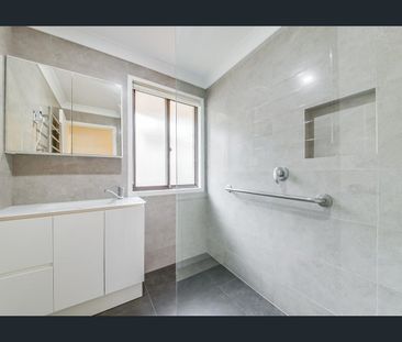 Stylish Family Home in Mount Annan - Photo 2