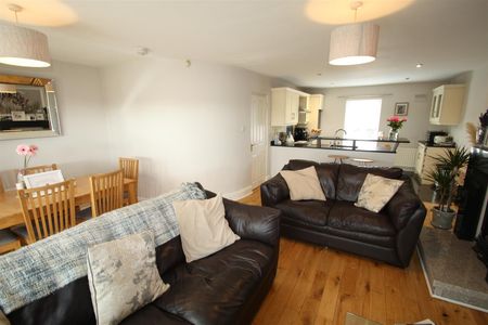 9 Drumbeg Cottages, Dunmurry, - Photo 4