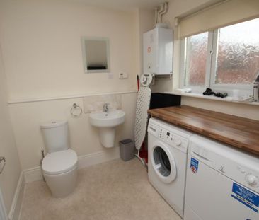 6 bedroom terraced house to rent - Photo 4
