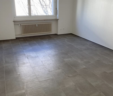 "Sanierte 2-Zimmer-Wohnung im Iselin-Quartier" - Photo 1