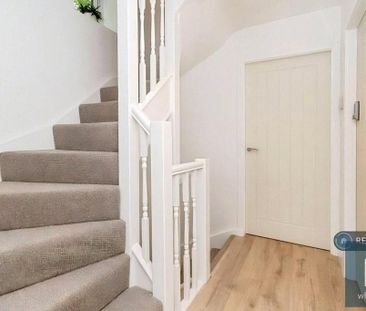 1 bedroom in a house share to rent - Photo 6