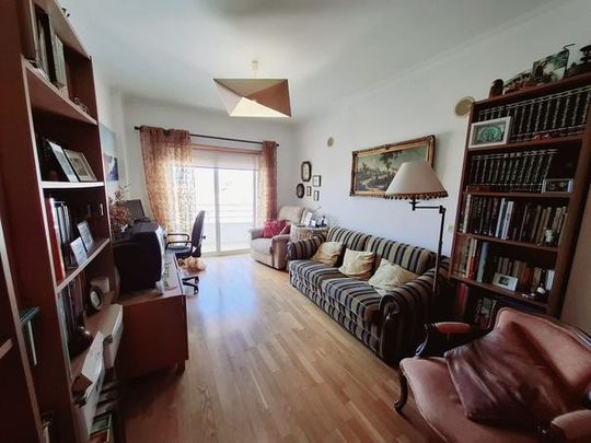 Apartamento T4 - Photo 1