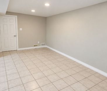 For Lease - 147 Bonham Boulevard, Mississauga, Ontario - Photo 3