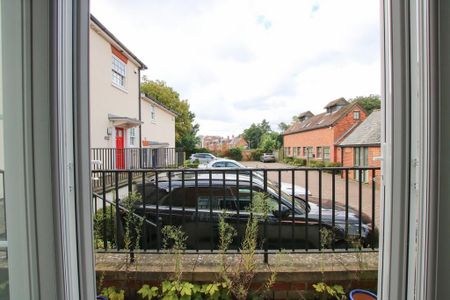 1 bedroom ground floor flat to rent - Photo 4