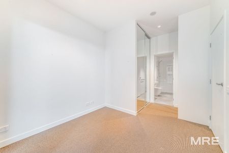 1611/199 William Street, Melbourne - Photo 3