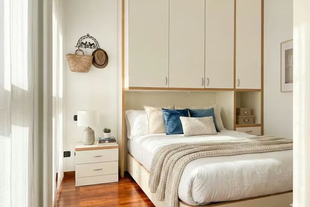 Via Galileo Galilei, Milan, Lombardy 20124 - Photo 1