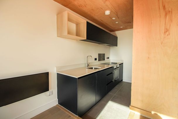 Sky Gardens, Spinners Way - Photo 1