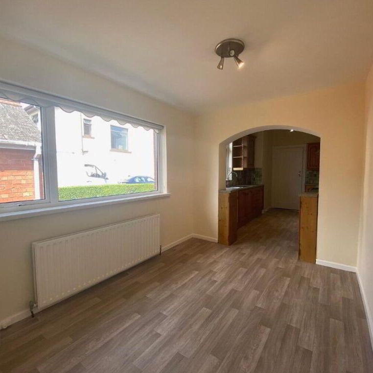 5 Jubilee Avenue, Lisburn, BT28 1EB - Photo 1