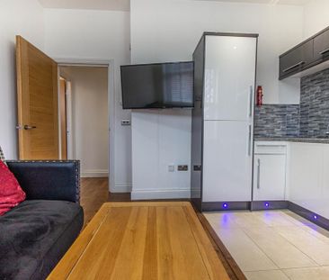 2 bedroom terraced house to rent - Photo 6