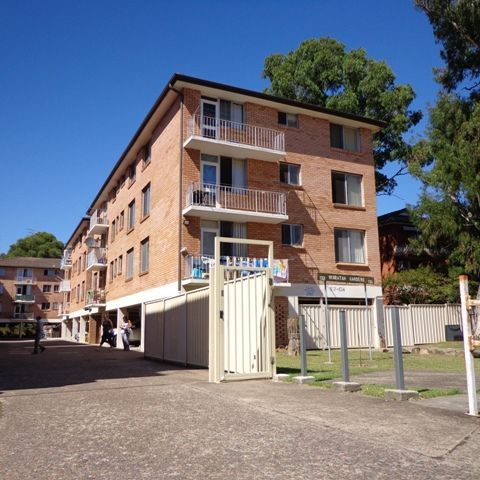 BEAUTIFULLY PRESENTED UNIT - Photo 1