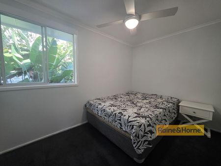 NEWLY RENOVATED FAMILY HOME - Photo 3