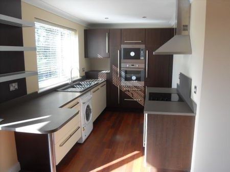 2 bedroom apartment to rent - Photo 4
