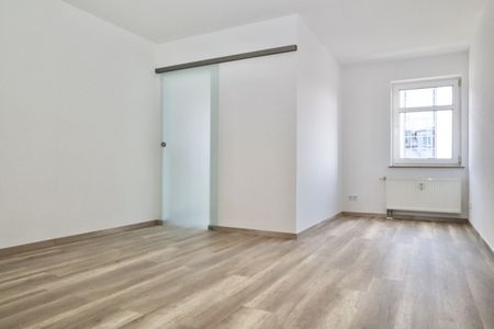 2-Raum Wohnung • Aufzug • individuell • Schloßchemnitz • Einbauküche • bald wieder frei ! - Photo 2