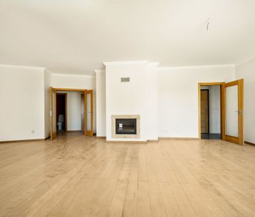 4 Bedroom Apartment with garden, Paço de Arcos, Oeiras - Photo 1