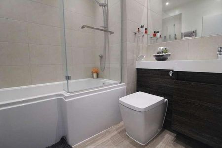 Kings Reach, Kings Road, Reading, RG1 - Photo 2