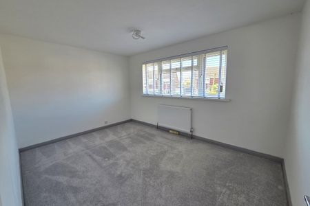 Kimpton Close - Photo 4