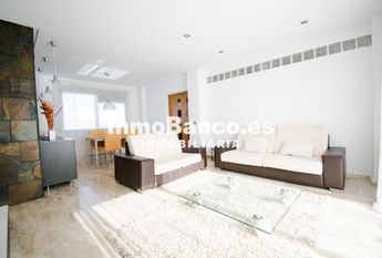 3 bedroom luxury Villa for rent in Chiva, Spain