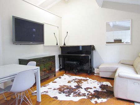 Charming Partly Furnished One-Bedroom Cottage in Quiet Chatswood Reserve - Photo 5