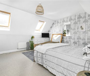 Brackendale Close, Englefield Green, Egham, Surrey, TW20 0UL - Photo 3