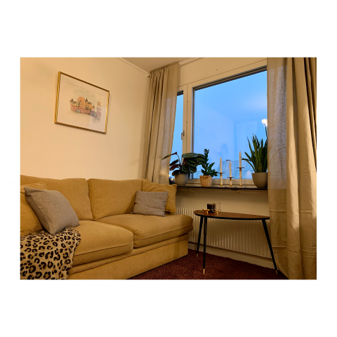 Nyrenoverad och nyinredd etta Solna - Photo 1