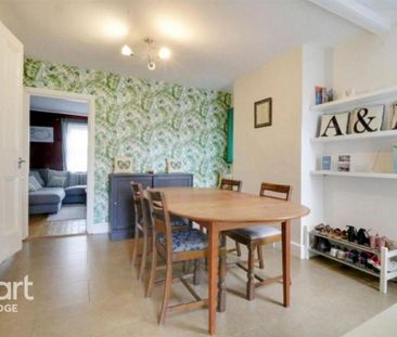 2 bedroom semi-detached house to rent - Photo 3