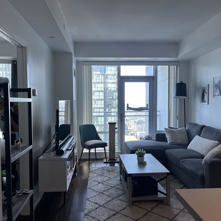For Lease - 21 Widmer Street Unit# 3901, Toronto, Ontario - Photo 1