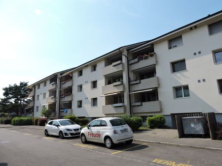 Living with style and comfort in Aesch - Photo 4