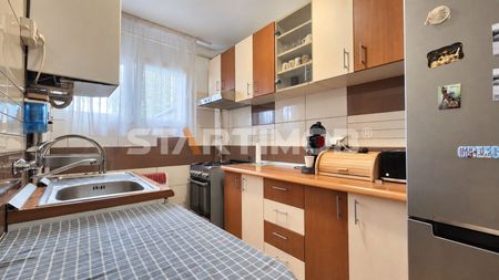 Apartament doua camere mobilat Piata Astra - Photo 2