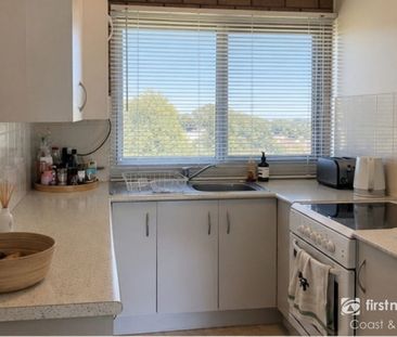 Two Bedroom Villa in a Fantastic Gerringong Location - Photo 4