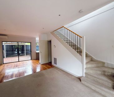 Family Home! - Photo 1