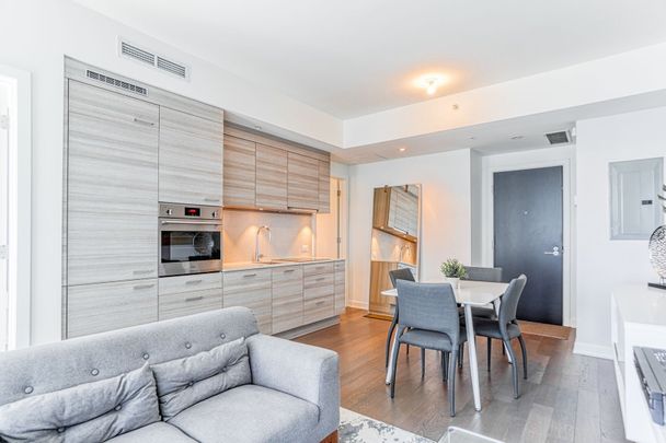 Condo for rent, Montréal (Ville-Marie) - Photo 1