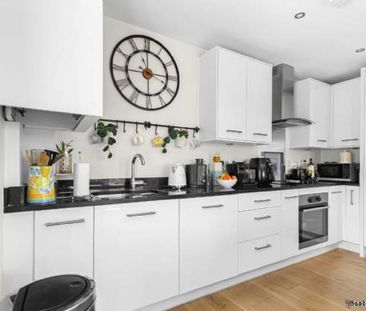 2 bedroom property to rent in Bracknell - Photo 2