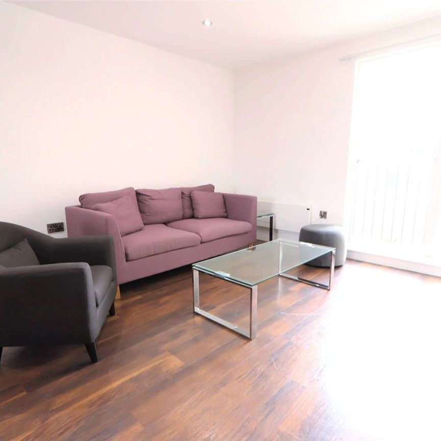 Fully Furnished Two Double Bedroom, Two Bathroom Apartment with Allocated Parking and a Balcony. - Photo 1
