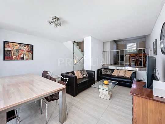 Elegant contemporary villa contiguous on the heights of Morges - Photo 1