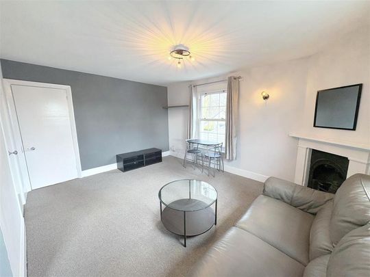 1 bedroom flat to rent - Photo 1